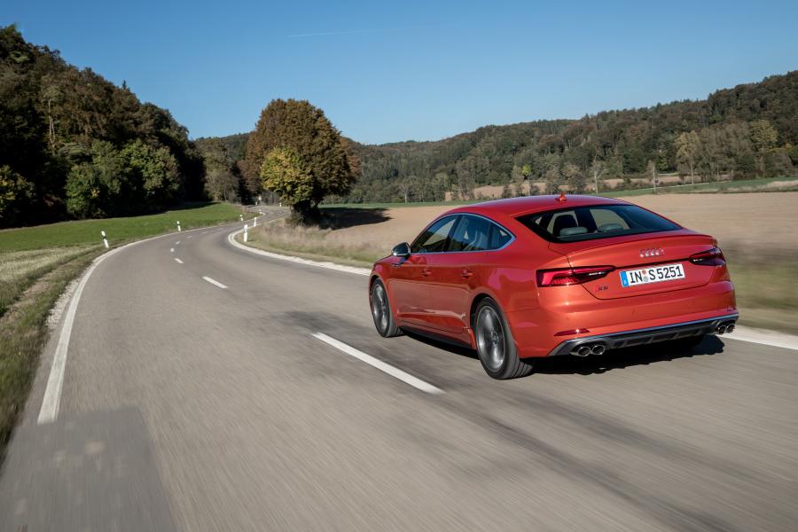  Audi S5 Sportback 2016 года  (WW) (фото 35 из 45)